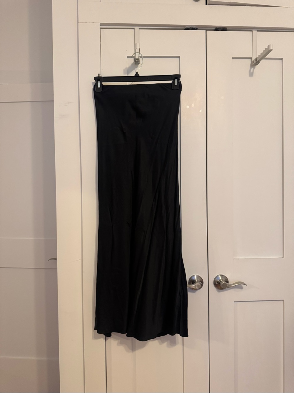 Quince Black Silk Maxi Skirt - Sleek Floor-Length Silhouette